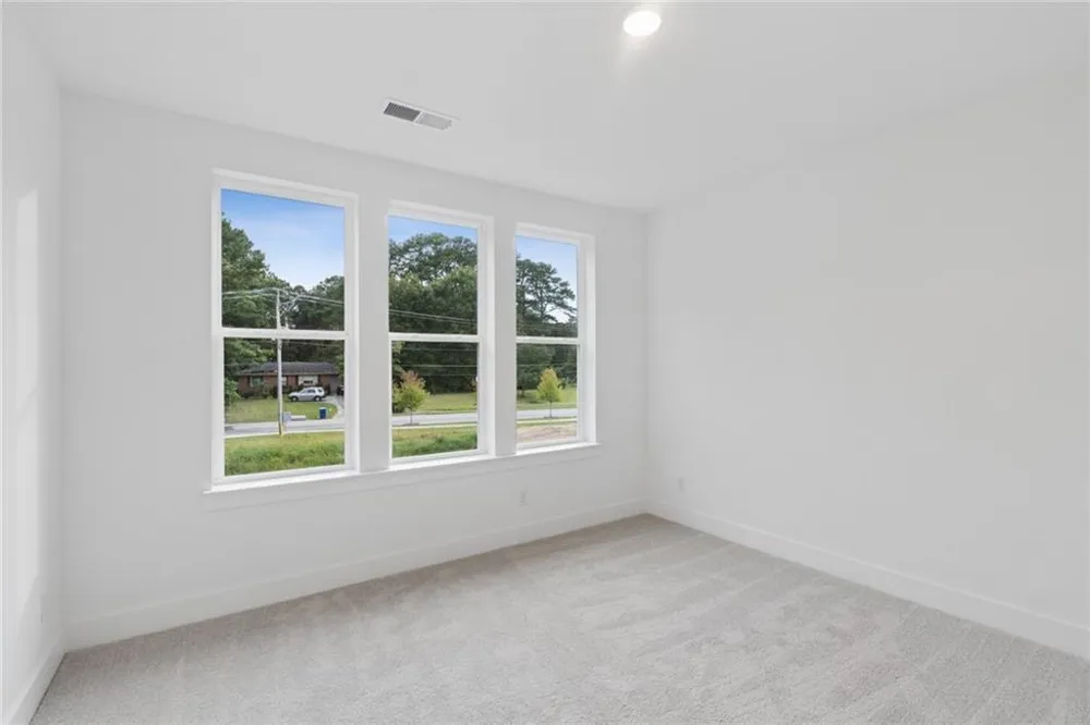 642 Memphis Drive Scottdale, GA 30079