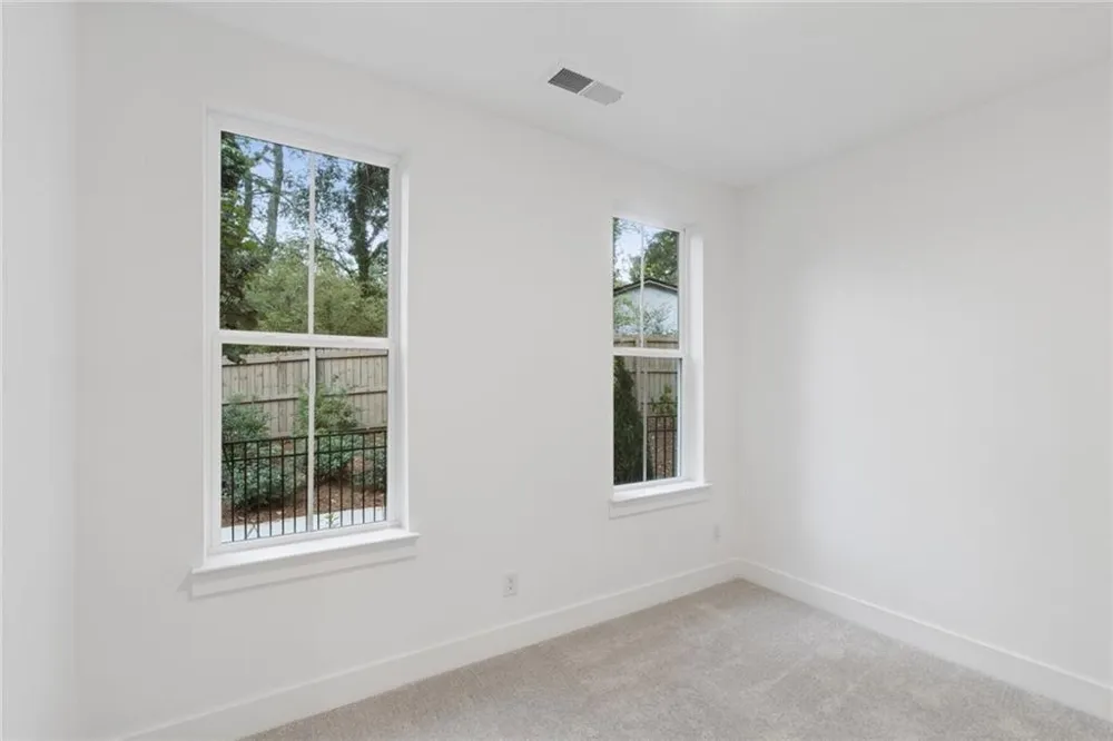 642 Memphis Drive Scottdale, GA 30079