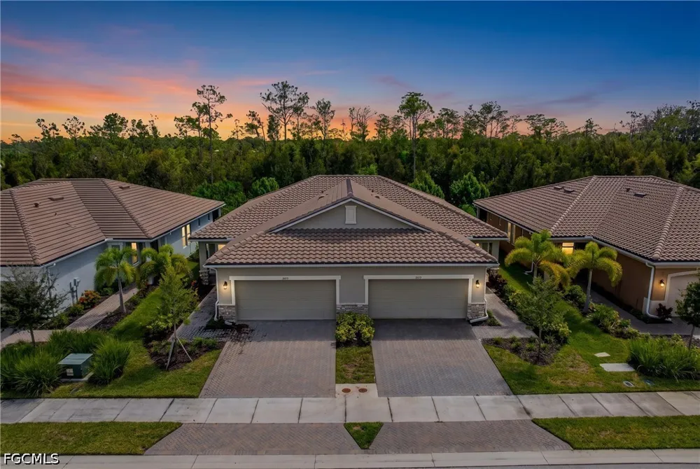 Bonavie Cove Drive Fort Myers, FL 33966
