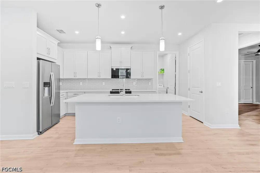 Bonavie Cove Drive Fort Myers, FL 33966