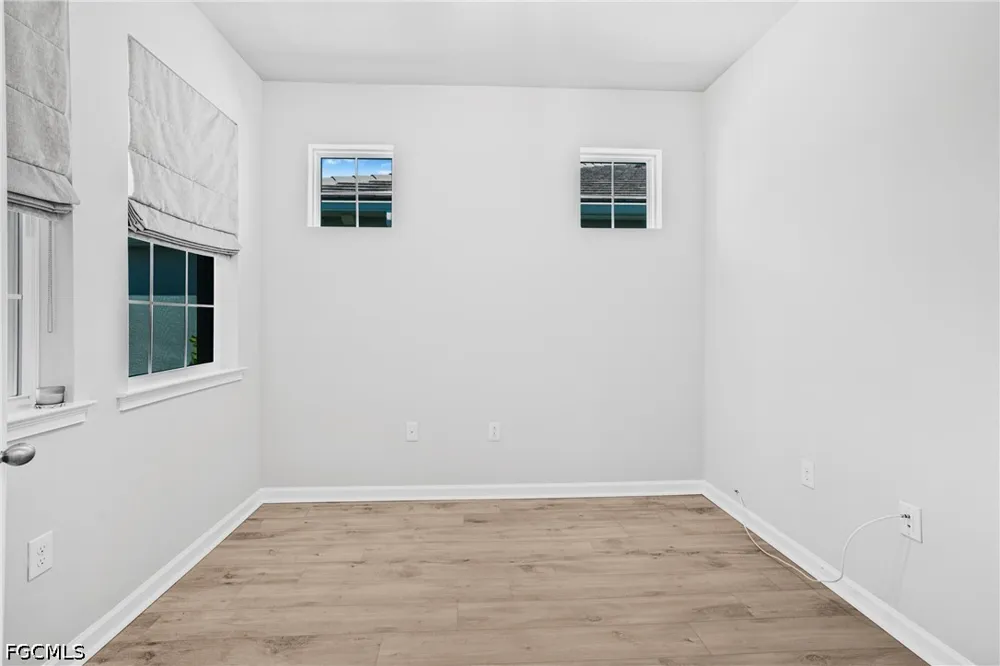 Bonavie Cove Drive Fort Myers, FL 33966