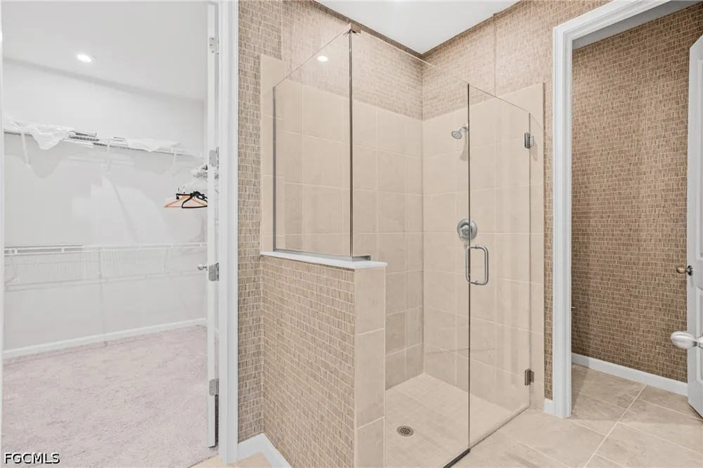Bonavie Cove Drive Fort Myers, FL 33966