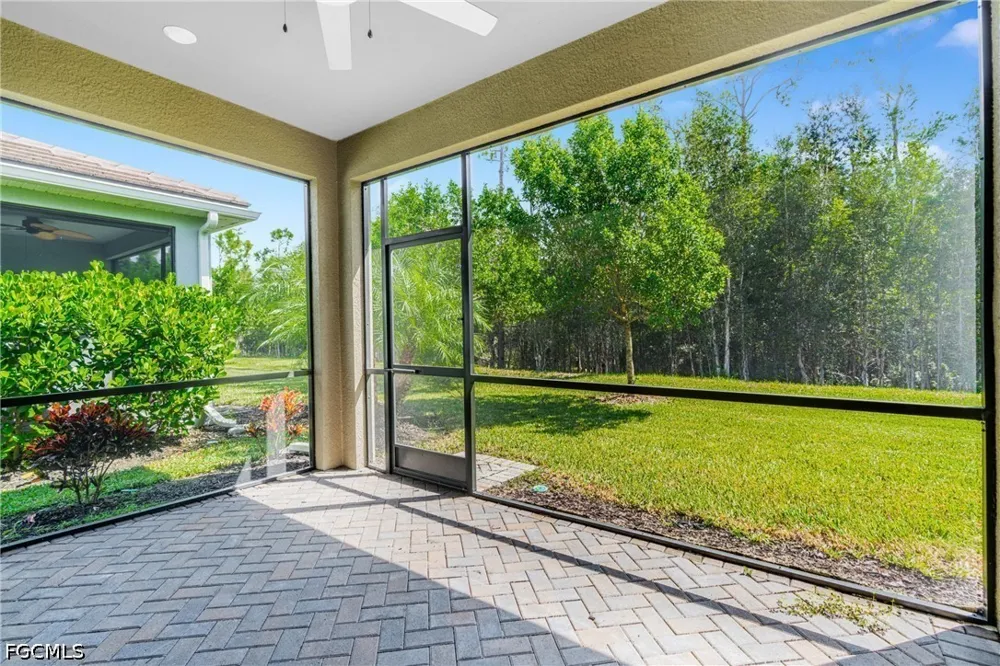 Bonavie Cove Drive Fort Myers, FL 33966