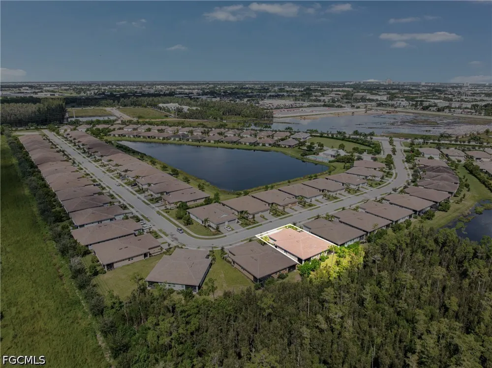 Bonavie Cove Drive Fort Myers, FL 33966