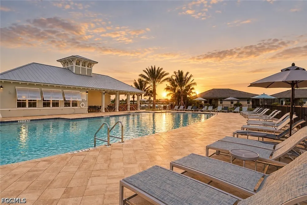 Bonavie Cove Drive Fort Myers, FL 33966