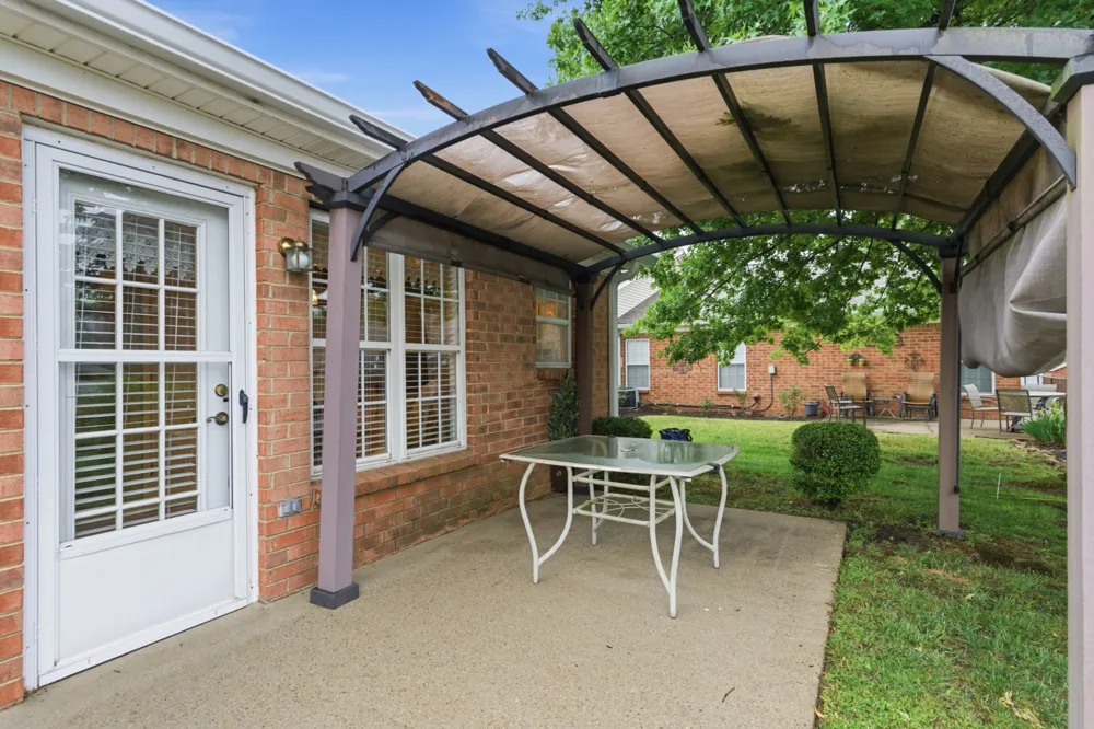 96 Alton Park Ln Franklin, TN 37069