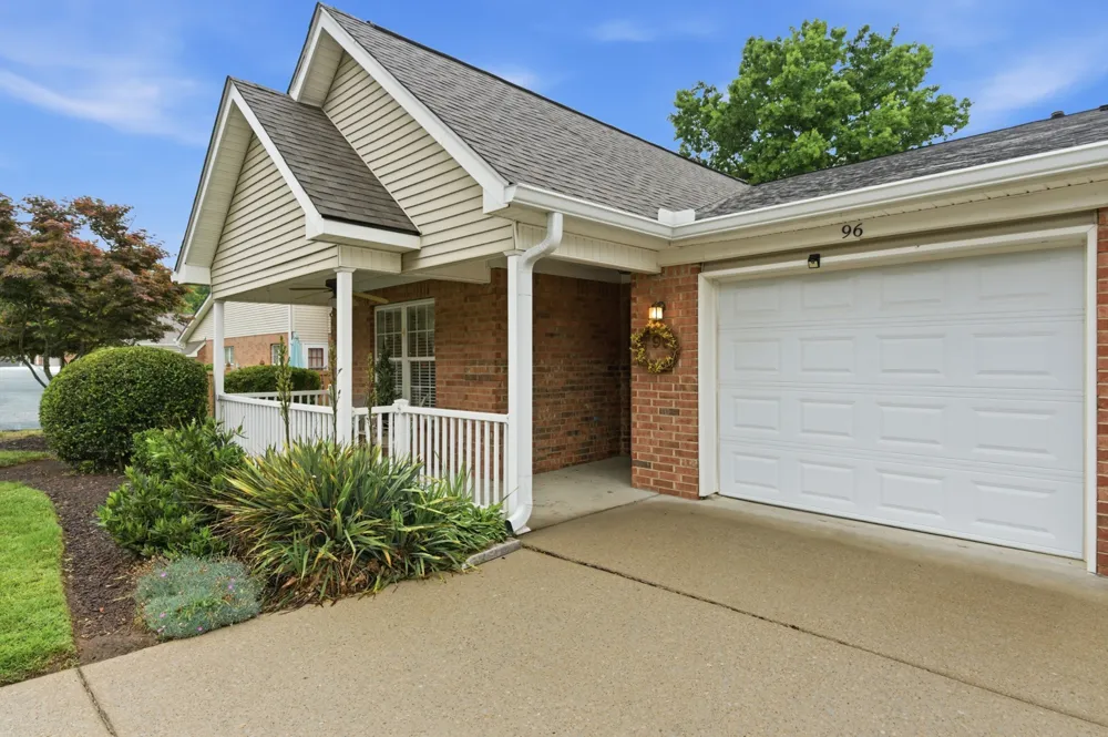 96 Alton Park Ln Franklin, TN 37069