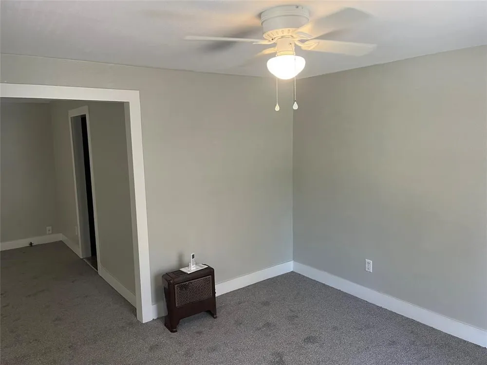 611 E 10th Street Bonham, TX 75418