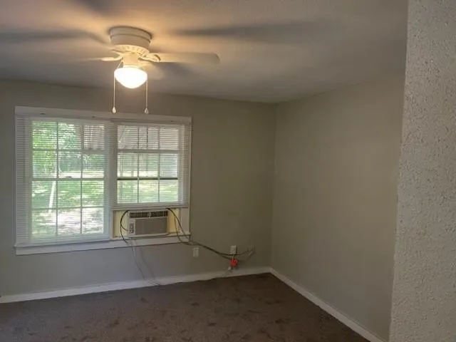 611 E 10th Street Bonham, TX 75418