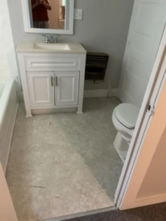 611 E 10th Street Bonham, TX 75418