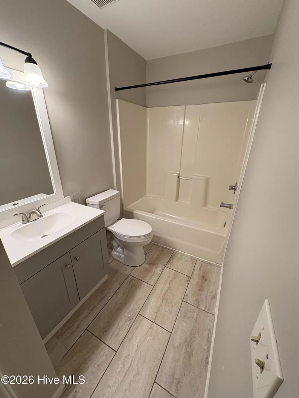 5120 Lamppost Circle Wilmington, NC 28403