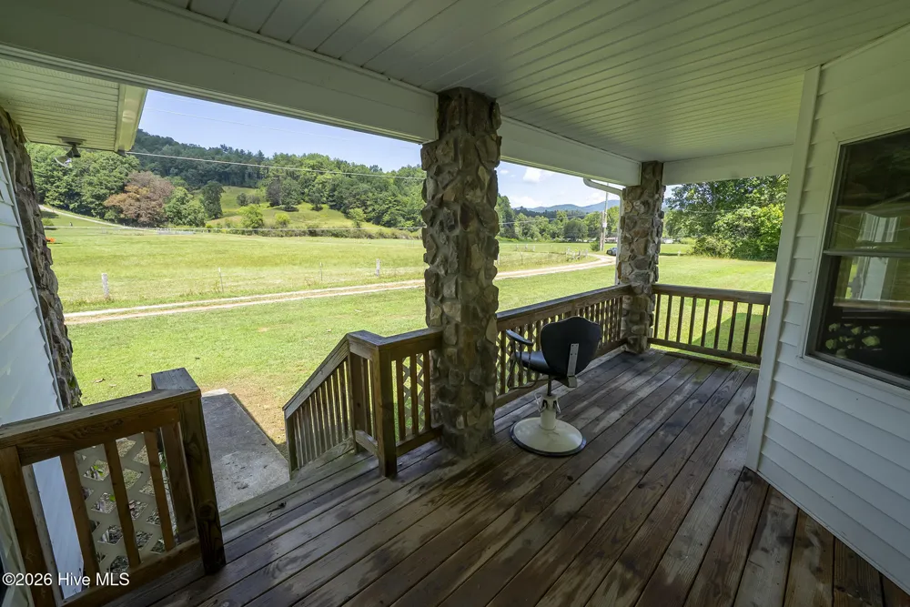 114 Fletcher Hooper Road Robbinsville, NC 28771