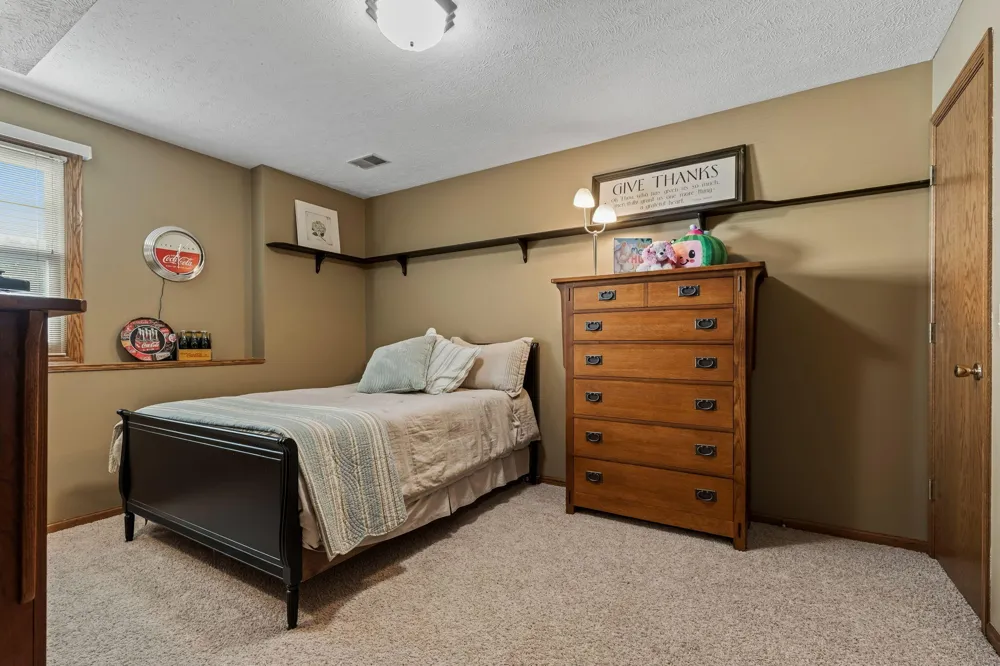 1861 Pine Grove Drive Jenison, MI 49428
