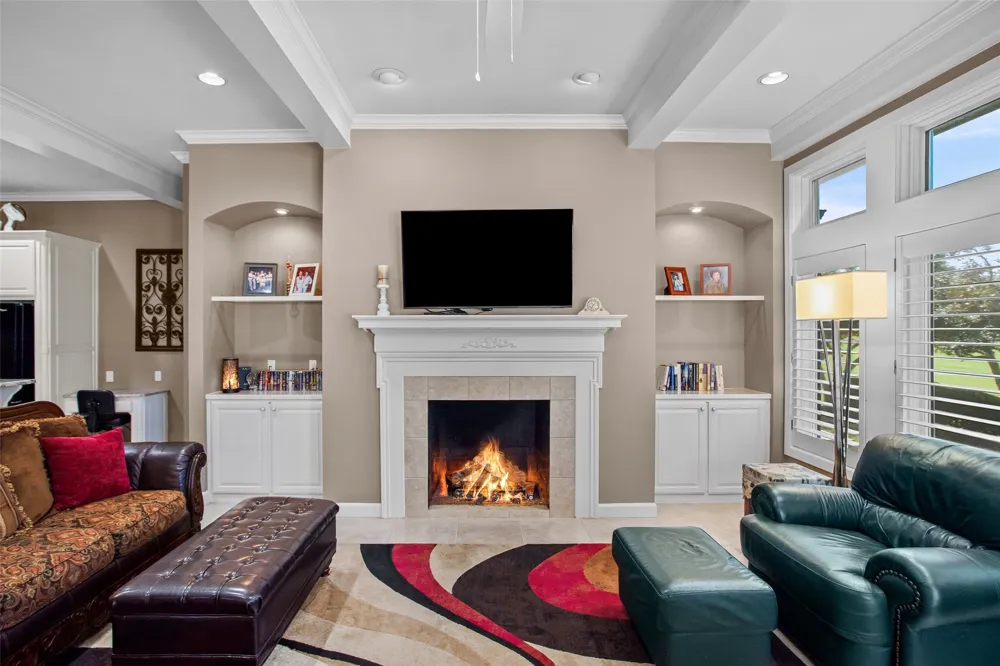 8606 Leisure Lane Granbury, TX 76049
