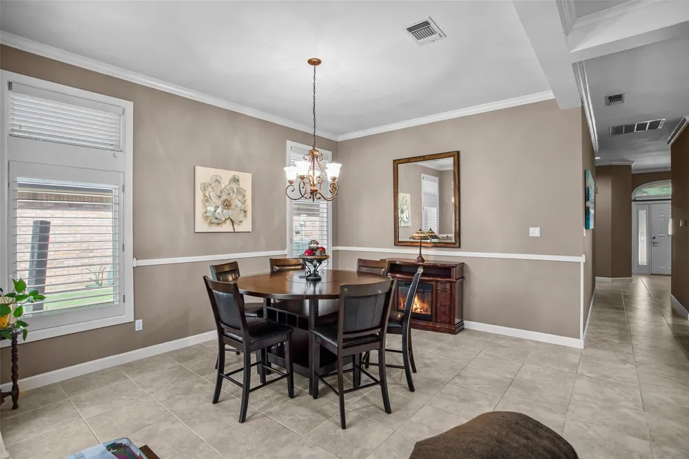 8606 Leisure Lane Granbury, TX 76049