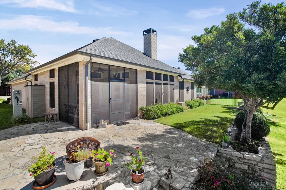 8606 Leisure Lane Granbury, TX 76049