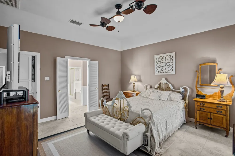 8606 Leisure Lane Granbury, TX 76049