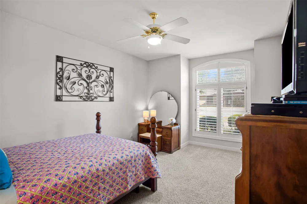 8606 Leisure Lane Granbury, TX 76049