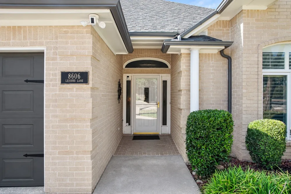 8606 Leisure Lane Granbury, TX 76049