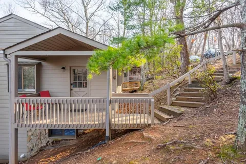 200 Villa Road #122