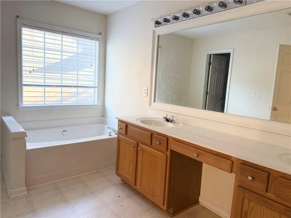 6460 Whirlaway Drive Cumming, GA 30040