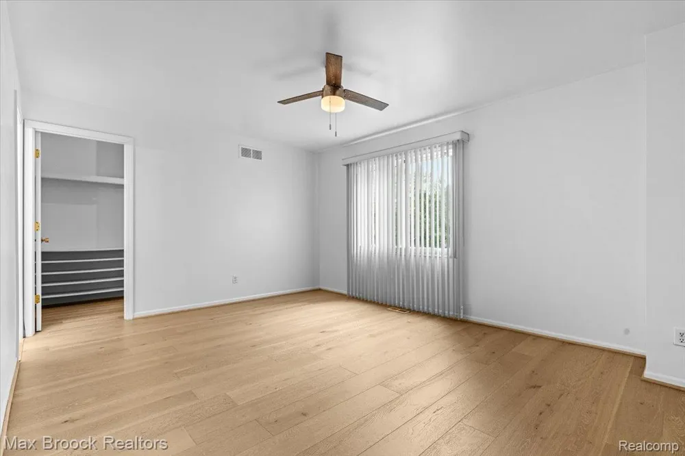1830 Lone Pine Road Bloomfield Charter Township, MI 48302
