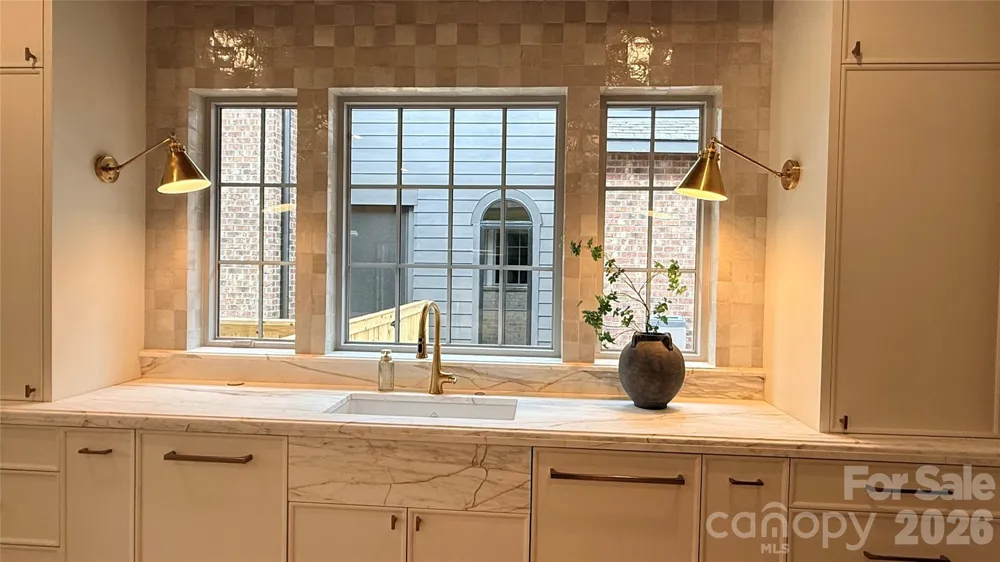 110 Hunter Lane Charlotte, NC 28211