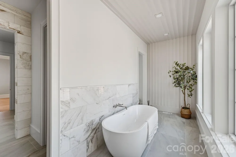 110 Hunter Lane Charlotte, NC 28211