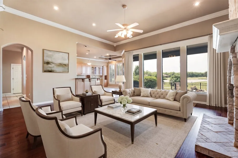9520 Nutcracker Court Granbury, TX 76049