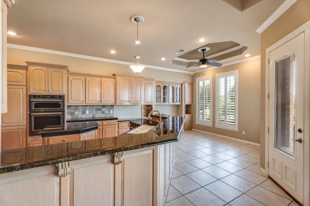 9520 Nutcracker Court Granbury, TX 76049