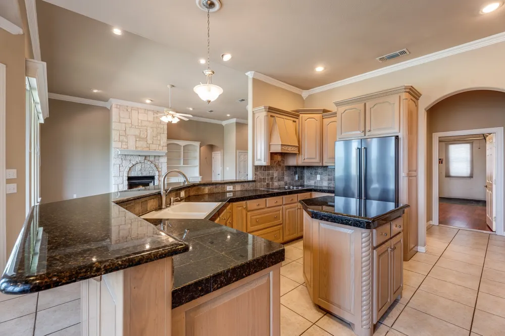 9520 Nutcracker Court Granbury, TX 76049