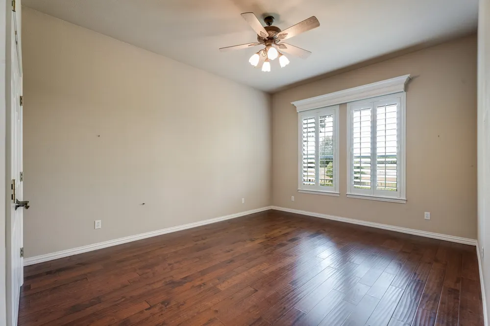 9520 Nutcracker Court Granbury, TX 76049