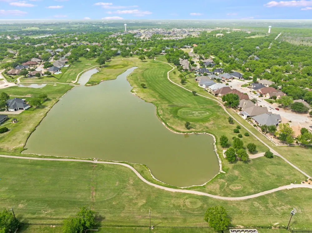 9520 Nutcracker Court Granbury, TX 76049