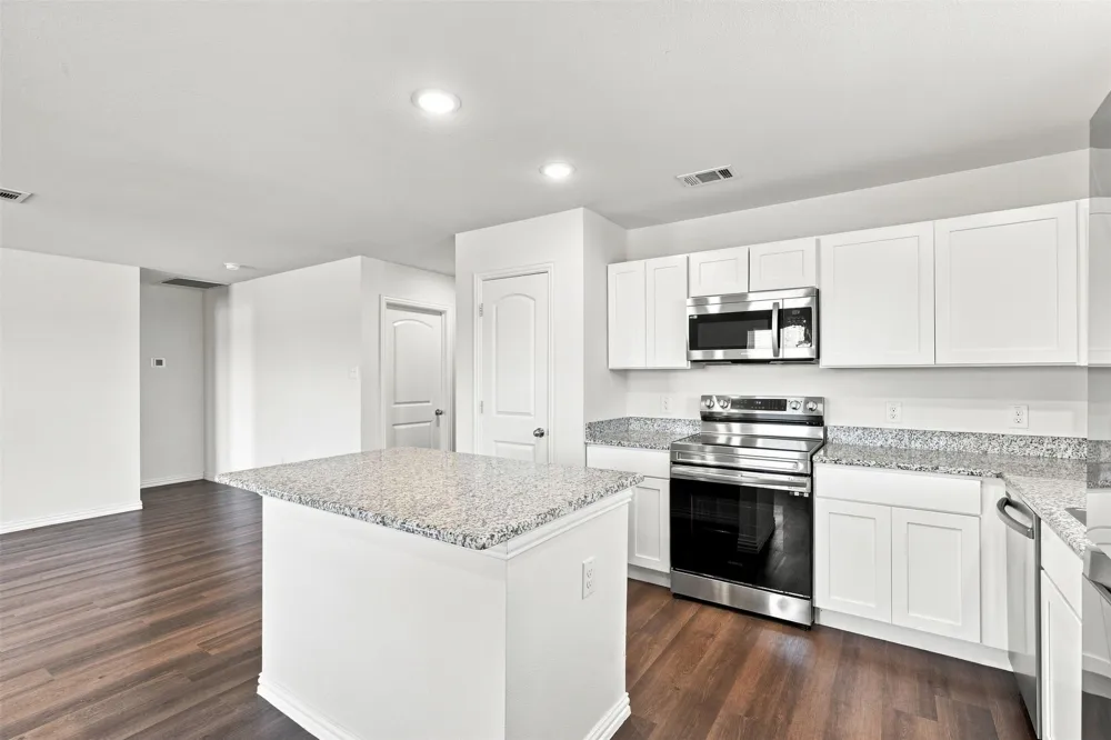 413 E Hull Street Denison, TX 75020