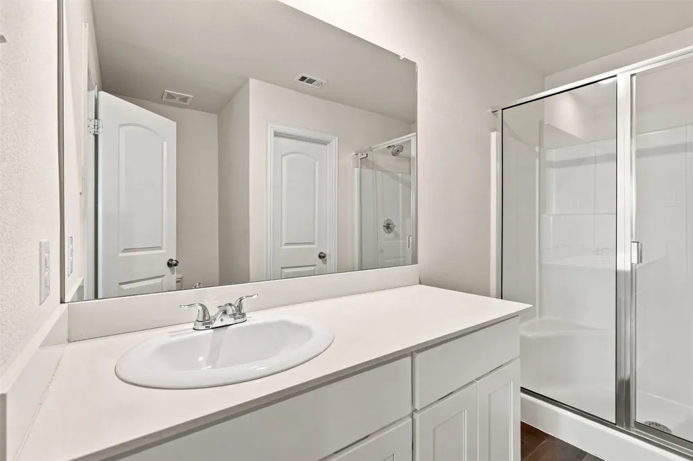 413 E Hull Street Denison, TX 75020