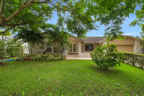 7700 NW 11th Pl