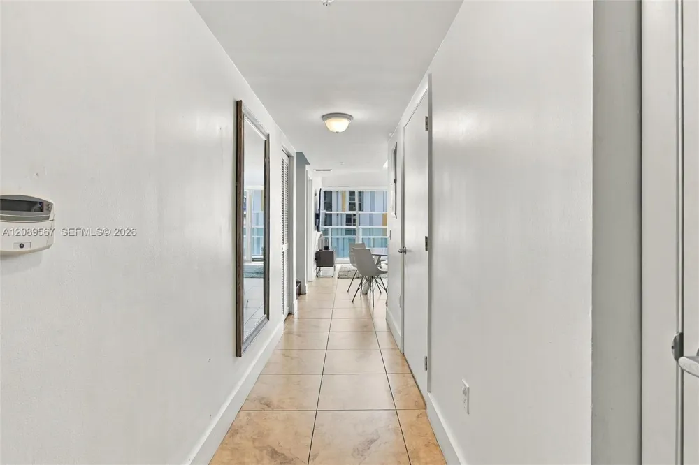 41 SE 5th St #710 Miami, FL 33131