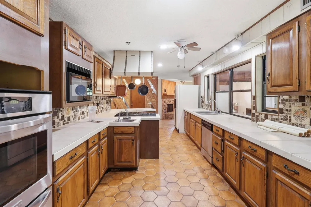 596 Greenwood Drive Jupiter, FL 33458
