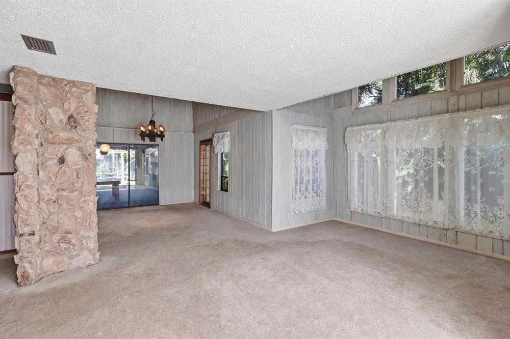 596 Greenwood Drive Jupiter, FL 33458