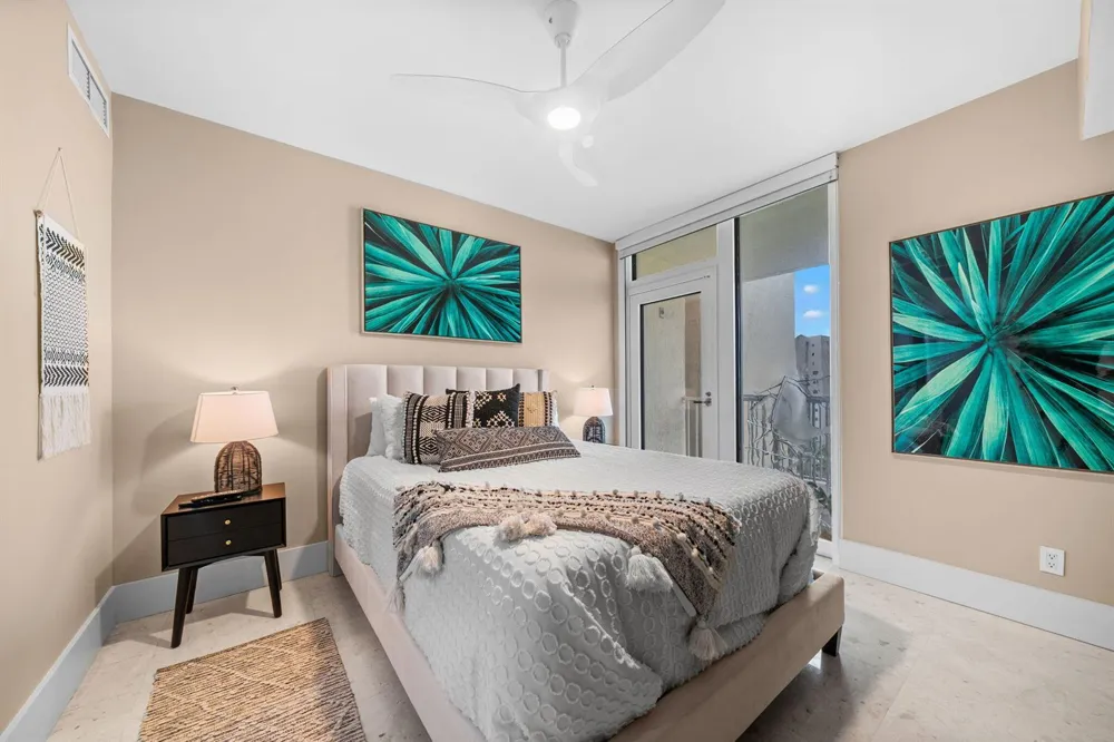 101 S Fort Lauderdale Beach Boulevard #702 Fort Lauderdale, FL 33316