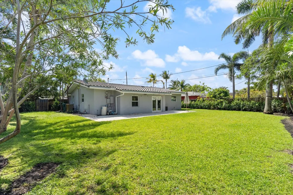 4461 NE 19TH AVENUE Oakland Park, FL 33308