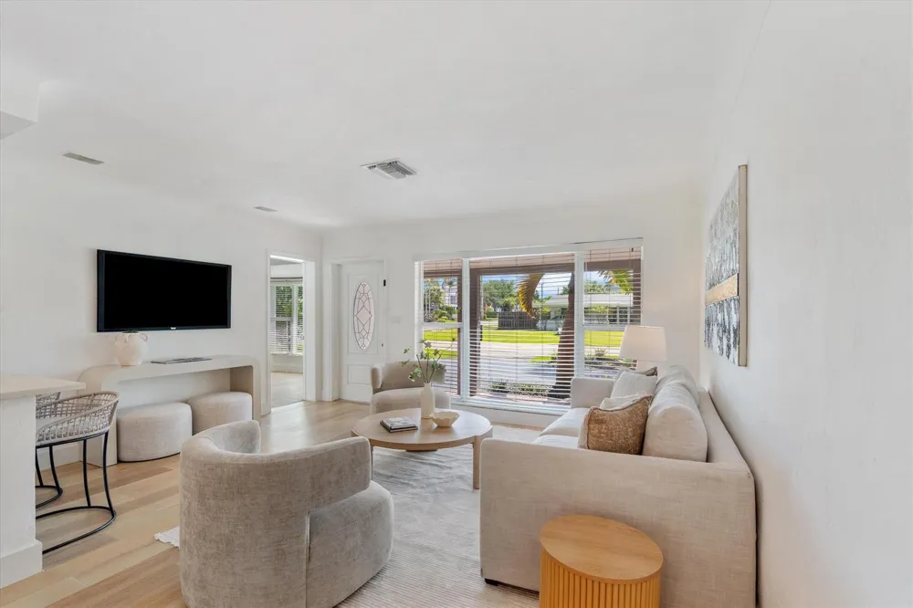 4461 NE 19TH AVENUE Oakland Park, FL 33308