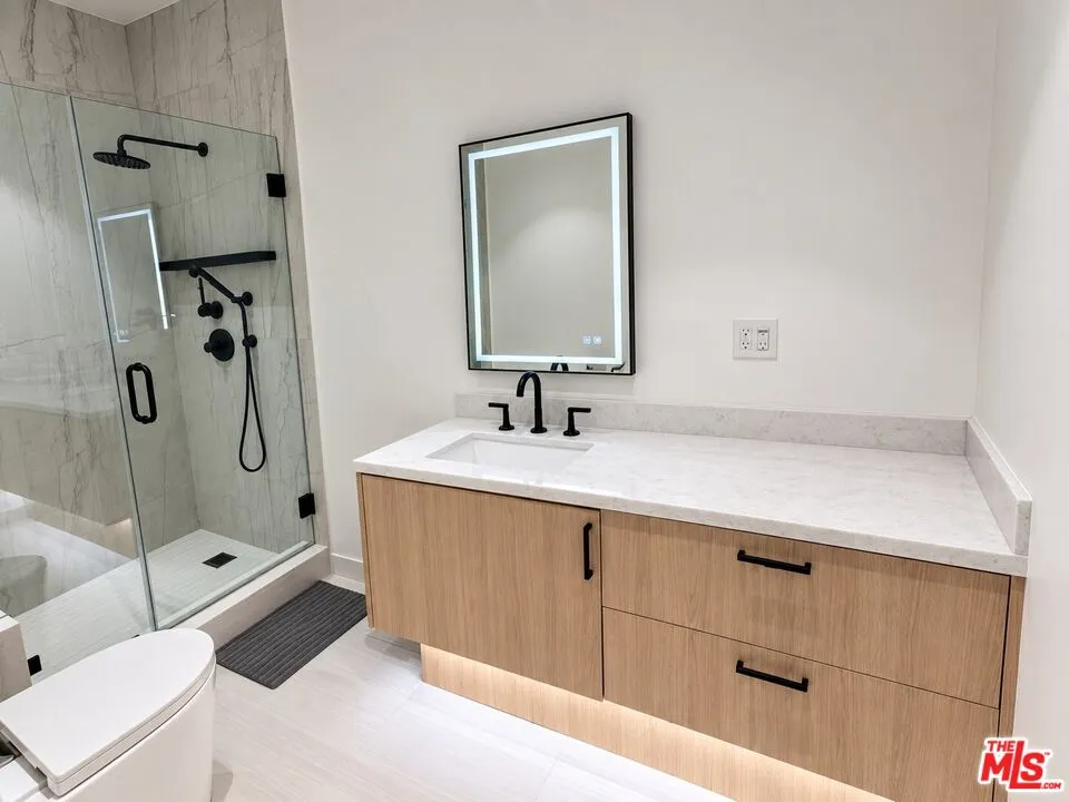 604 Trenton Drive Beverly Hills, CA 90210