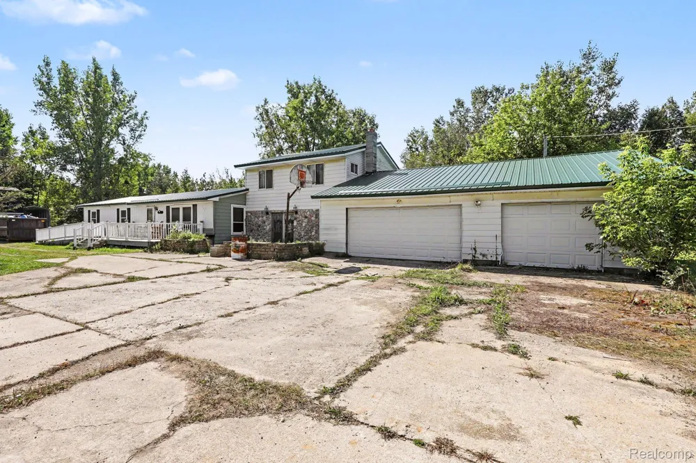 3540 Lee Hill Road Dayton Township, MI 48744