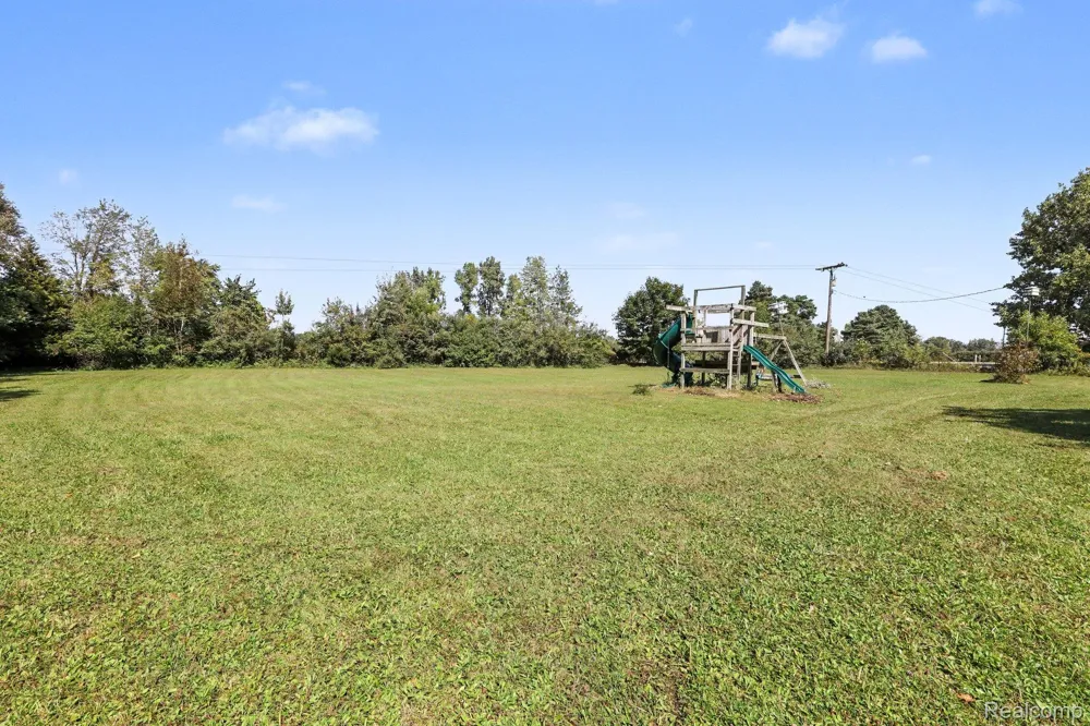 3540 Lee Hill Road Dayton Township, MI 48744