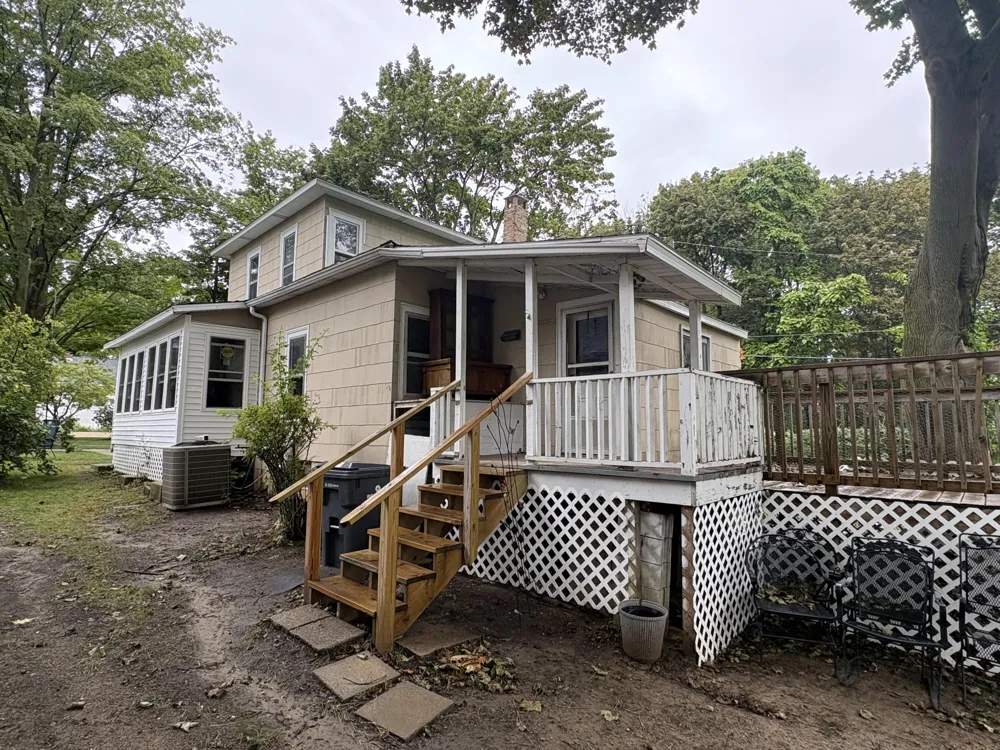 253 Pearl Street South Haven City, MI 49090