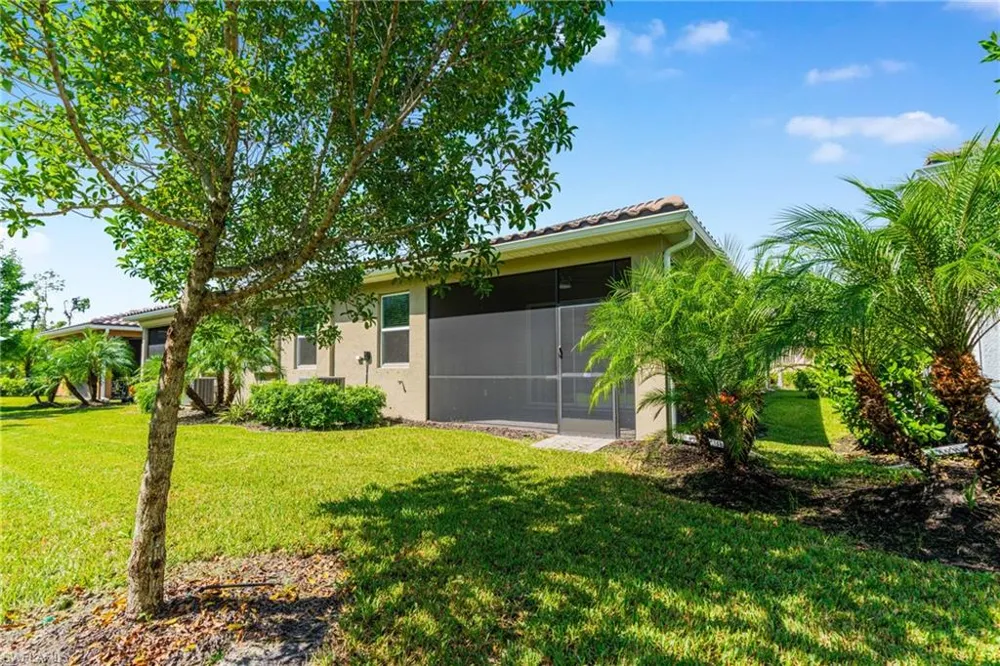 10295 Bonavie Cove Drive Fort Myers, FL 33966