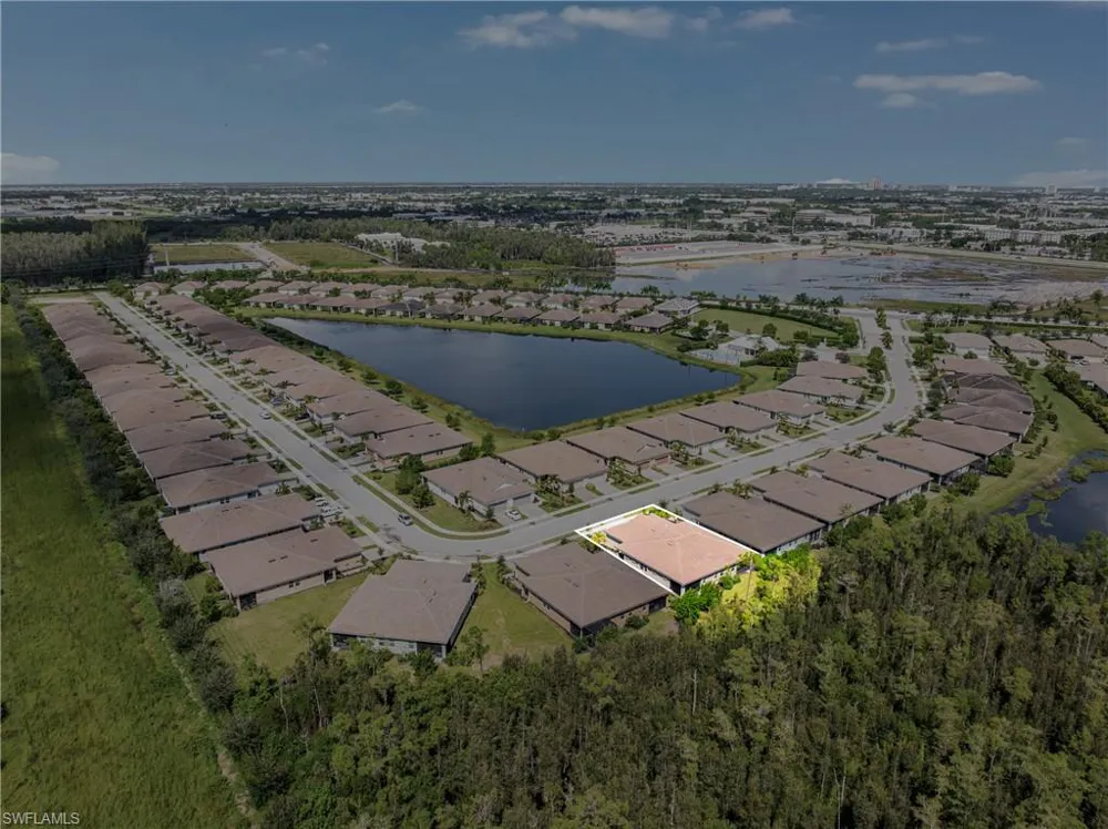 10295 Bonavie Cove Drive Fort Myers, FL 33966