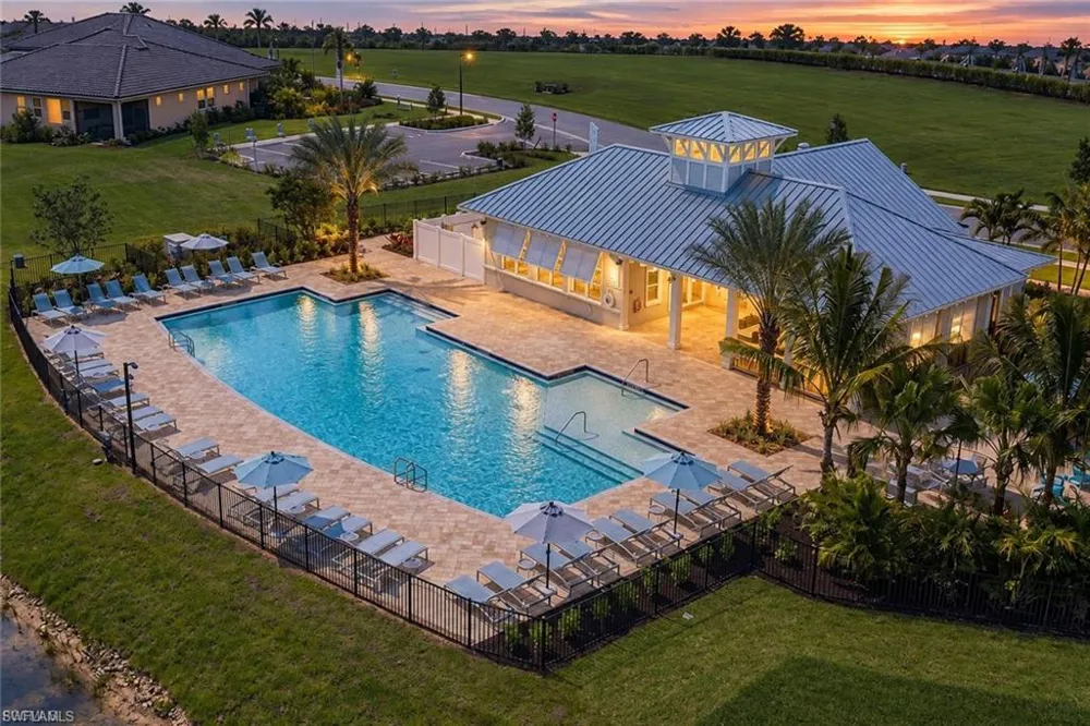 10295 Bonavie Cove Drive Fort Myers, FL 33966