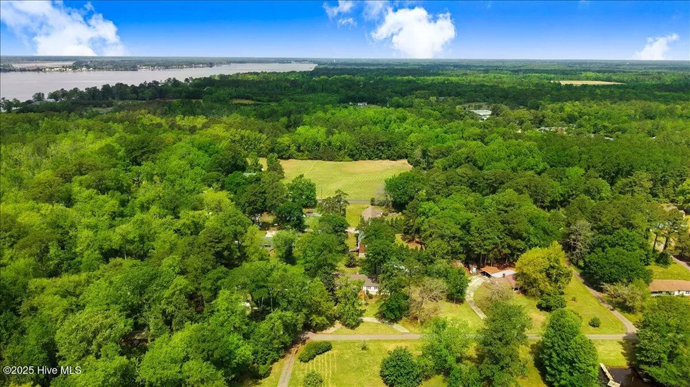 105 Harbor Drive Washington, NC 27889